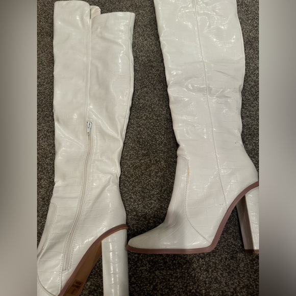 Lulus White Crocodile Over the Knee Boots - Picture 4 of 7